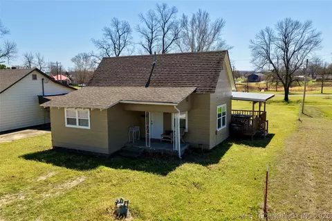 232 Elm St, Eufaula, OK 74432
