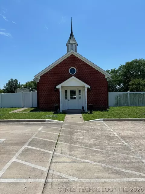 1309 18th St, Ada, OK 74820