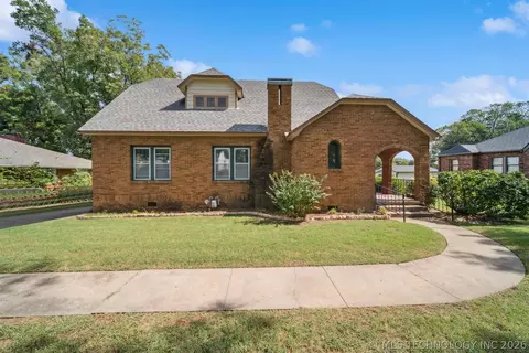 1139 S Canton Ave, Tulsa, OK 74112