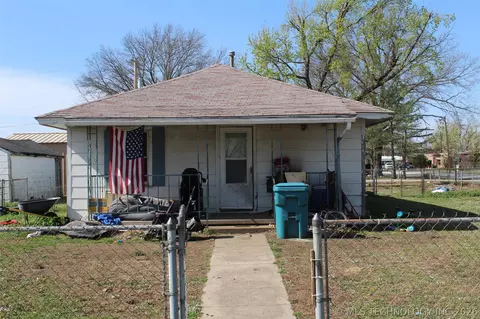 110 S Broadway Ave, Inola, OK 74036