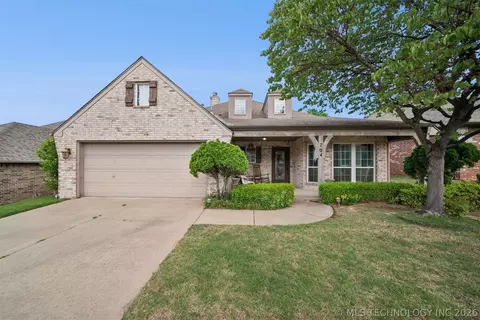704 W Indianapolis St, Broken Arrow, OK 74012