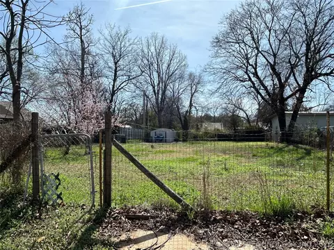 405 Earl St, Tahlequah, OK 74464