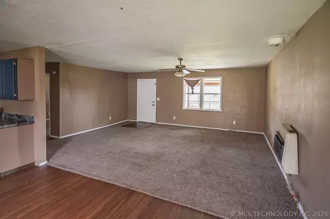 Living - 511 E 6th St, Hulbert, OK 74441 photo 3 of 3