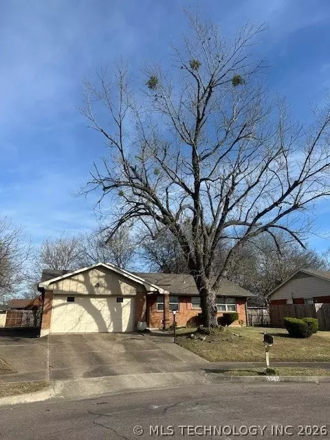 3347 S 120th Pl, Tulsa, OK 74146