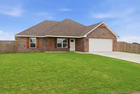5912 Bluestem Way, Chelsea, OK 74016