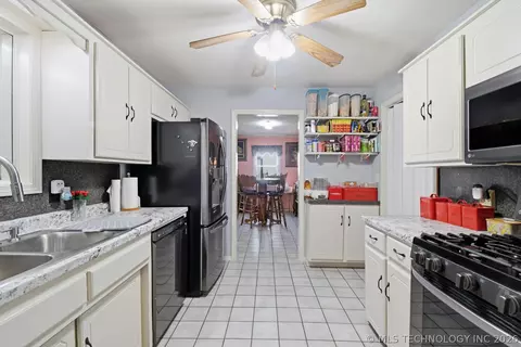 Kitchen - 3431 E 360 Rd, Talala, OK 74080 photo 1 of 1