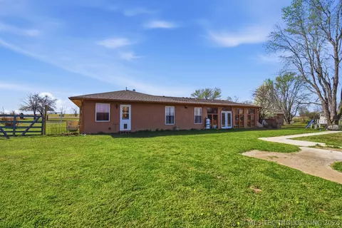 Exterior - 3431 E 360 Rd, Talala, OK 74080 photo 4 of 5