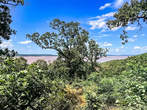 5 Rose Way, Stigler, OK 74462