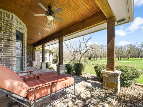 Exterior - 22533 Front Nine, Thackerville, OK 73459 photo 3 of 4