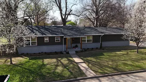 5302 S Saint Louis Ave, Tulsa, OK 74105