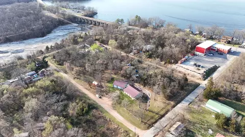 View/Area - 264 Delaware Ave, Eucha, OK 74342 photo 2 of 3