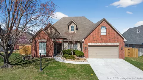 10203 E 93rd Street North N, Owasso, OK 74055