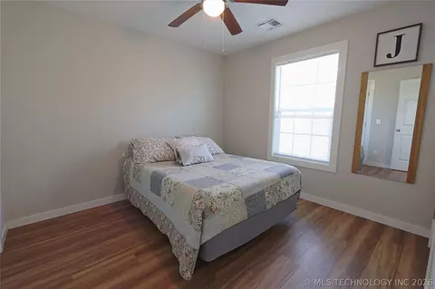 Bedroom - 626 S Chickasaw Ave, Haskell, OK 74436 photo 2 of 3