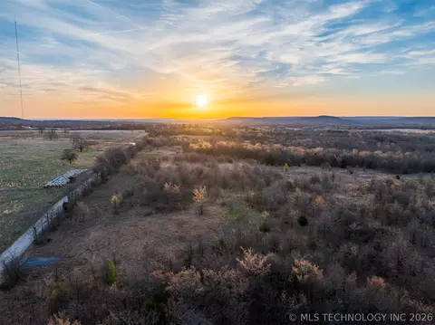 3 E 1110 Rd, Checotah, OK 74426