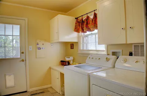 1736 E 59th Pl, Tulsa, OK 74105 photo 28