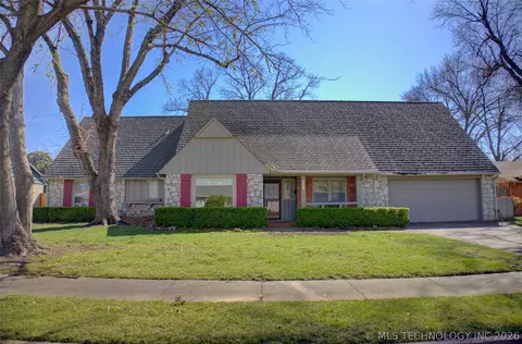 1736 E 59th Pl, Tulsa, OK 74105