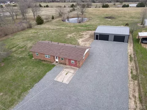 2094 Hartshorne Adamson Rd, Hartshorne, OK 74547