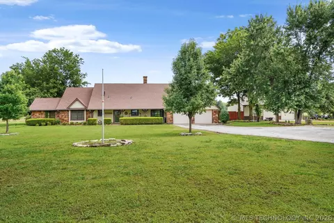 4152 W Oak St, Skiatook, OK 74070