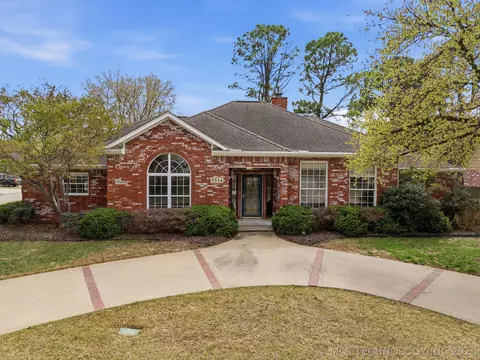 5514 E 101st Pl, Tulsa, OK 74137