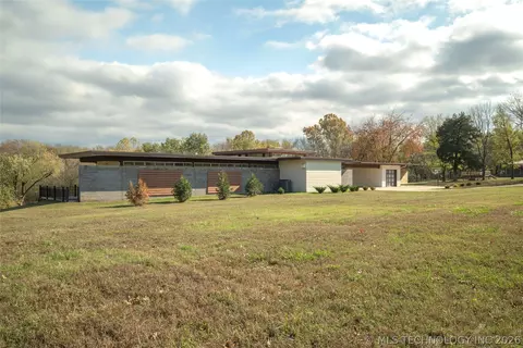 27400 S 614 Rd, Grove, OK 74344