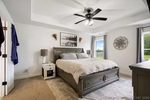 Bedroom - 32302 E 67th Pl S, Broken Arrow, OK 74014 photo 1 of 5