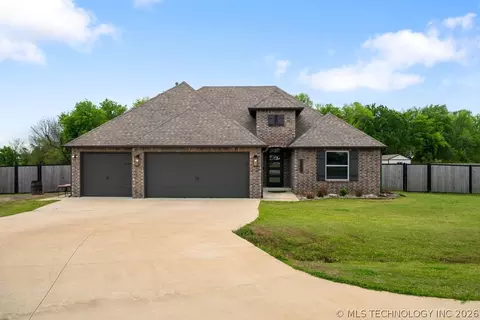 32302 E 67th Pl S, Broken Arrow, OK 74014