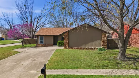 4508 S Ironwood Ave, Broken Arrow, OK 74011