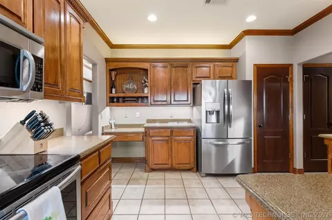 Kitchen - 9 Tabernacle, Calera, OK 74730 photo 3 of 3
