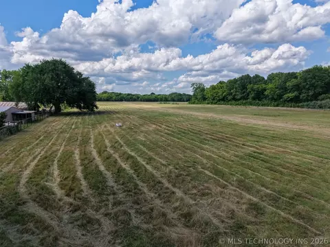 Conifer Road, Henryetta, OK 74437 photo 9
