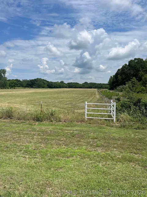 Conifer Road, Henryetta, OK 74437 photo 10