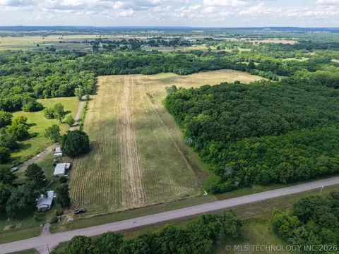 Conifer Road, Henryetta, OK 74437 photo 6