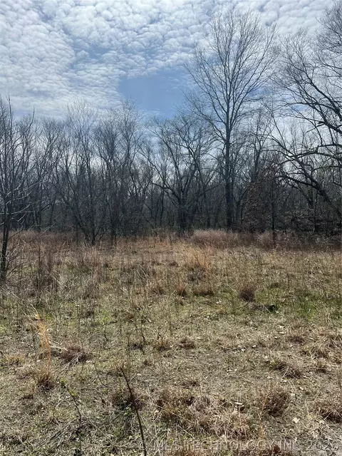 266 Checotah Drive, Checotah, OK 74426