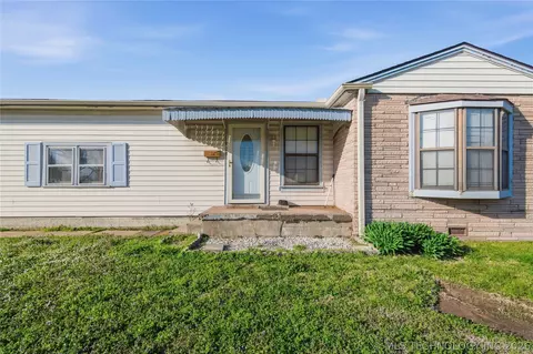 305 22nd NE, Miami, OK 74354