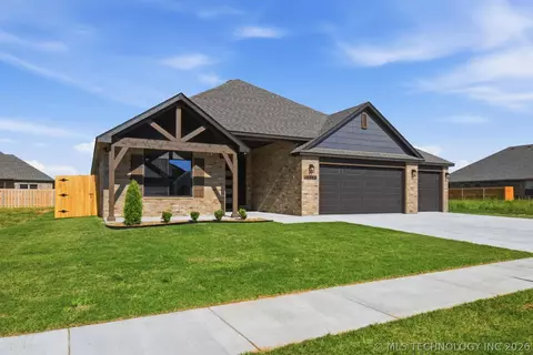 10868 S 278th East Ave, Coweta, OK 74429