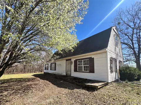178 N 3 Mile Rd, Fort Gibson, OK 74434