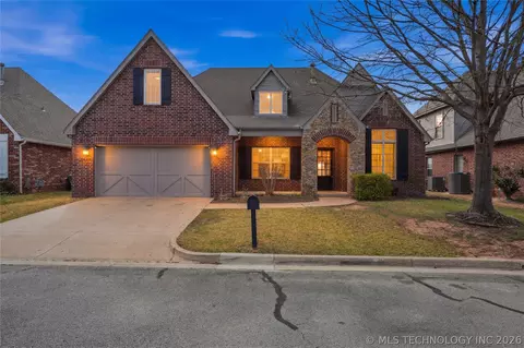 9402 S 73rd East Ave, Tulsa, OK 74133