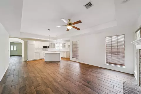 Living - 9534 E 76th St, Tulsa, OK 74133 photo 5 of 7