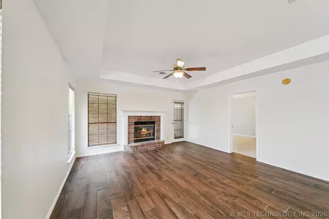 Living - 9534 E 76th St, Tulsa, OK 74133 photo 7 of 7