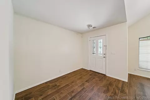Entry Way - 9534 E 76th St, Tulsa, OK 74133 photo 1 of 1