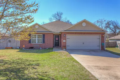 2805 W Glendale St, Broken Arrow, OK 74011