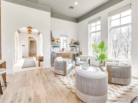 Living - 44 Turtle Loop, Eufaula, OK 74432 photo 3 of 13
