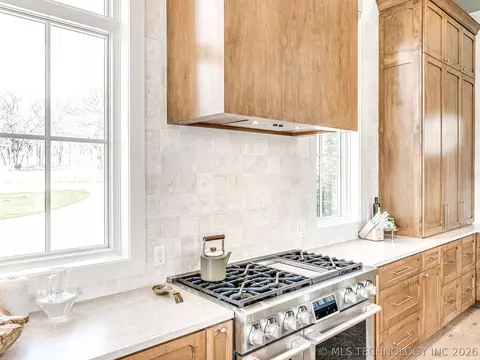 Kitchen - 44 Turtle Loop, Eufaula, OK 74432 photo 6 of 8