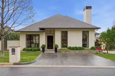 4402 S Lewis Ct, Tulsa, OK 74105