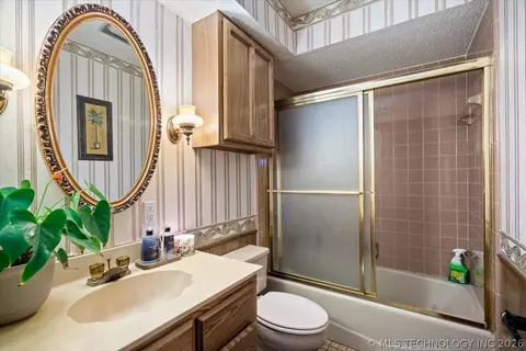 Bath - 10815 E 7th St, Tulsa, OK 74128 photo 2 of 2