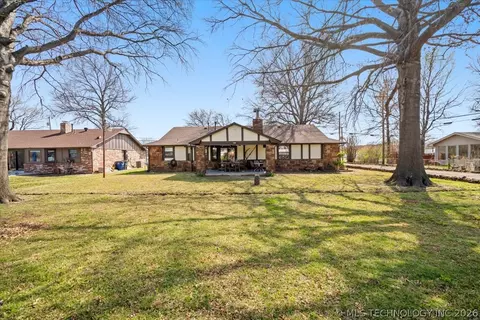 Exterior - 10815 E 7th St, Tulsa, OK 74128 photo 4 of 7