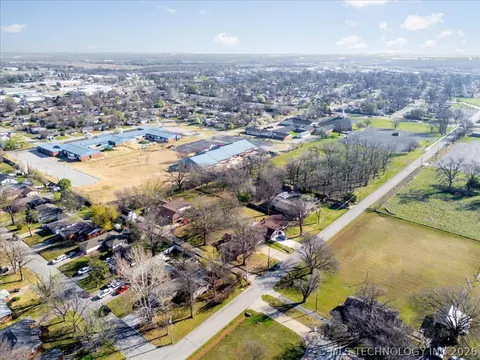 View/Area - 10815 E 7th St, Tulsa, OK 74128 photo 4 of 6