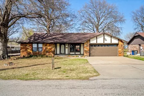 10815 E 7th St, Tulsa, OK 74128