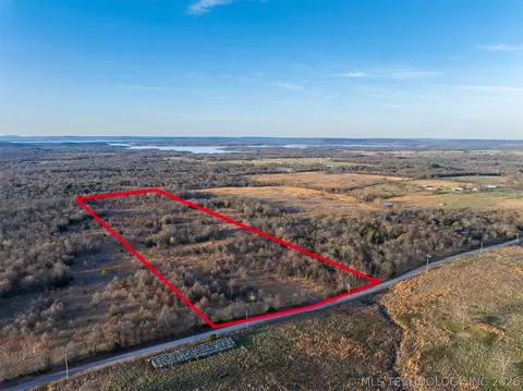 2 E 1110 Rd, Checotah, OK 74426