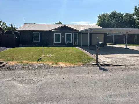 2408 Sarah Ln, Muskogee, OK 74403