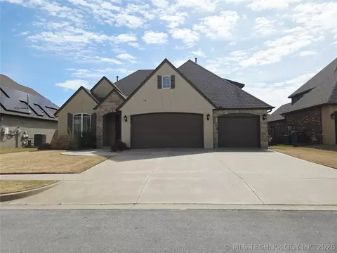18512 E 43rd Pl, Tulsa, OK 74134